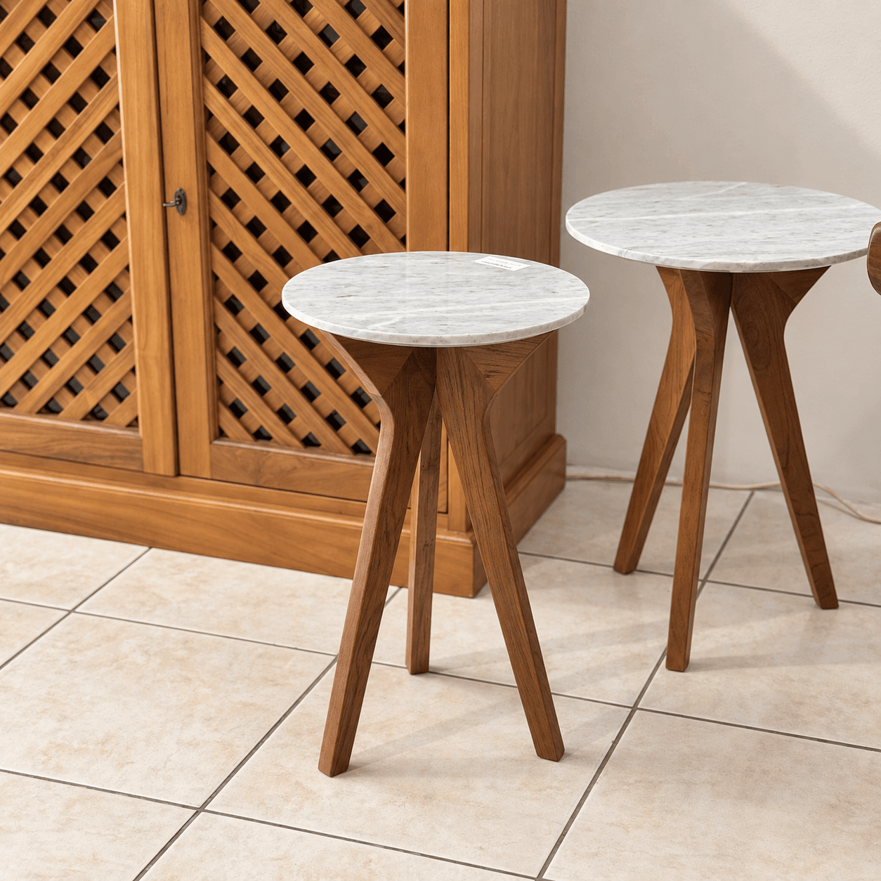 Table ronde avec plateau en marbre Margouillat 38cm
